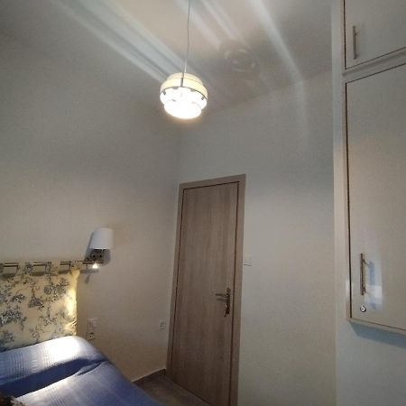 Jason'S Centre Apartment Wolos Zewnętrze zdjęcie