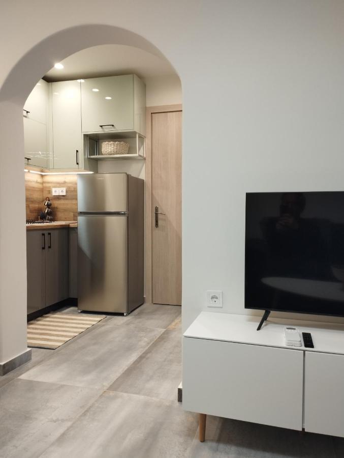 Jason'S Centre Apartment Wolos Zewnętrze zdjęcie
